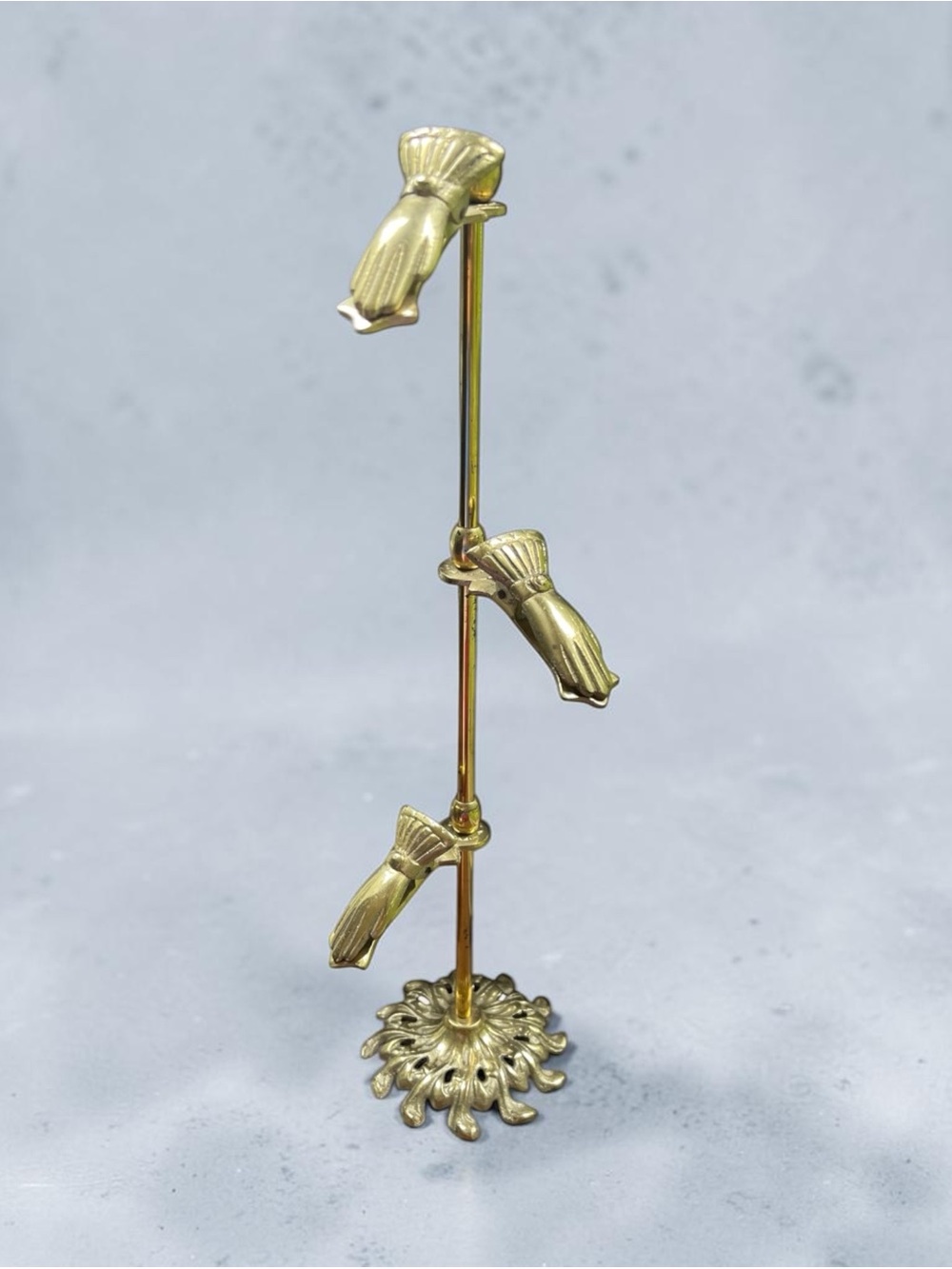 Vtg Brass Hand Clip Display Stand Japan Victorian Glove Letter Photo Holder 14”